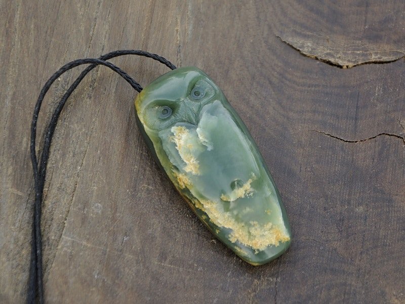 Inanga Flower Pounamu Ruru