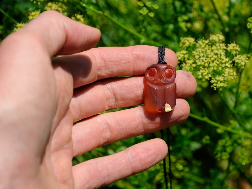 carnelian ruru