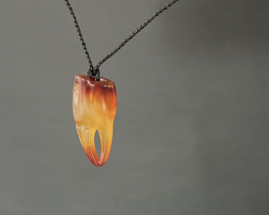 carnelian crab claw