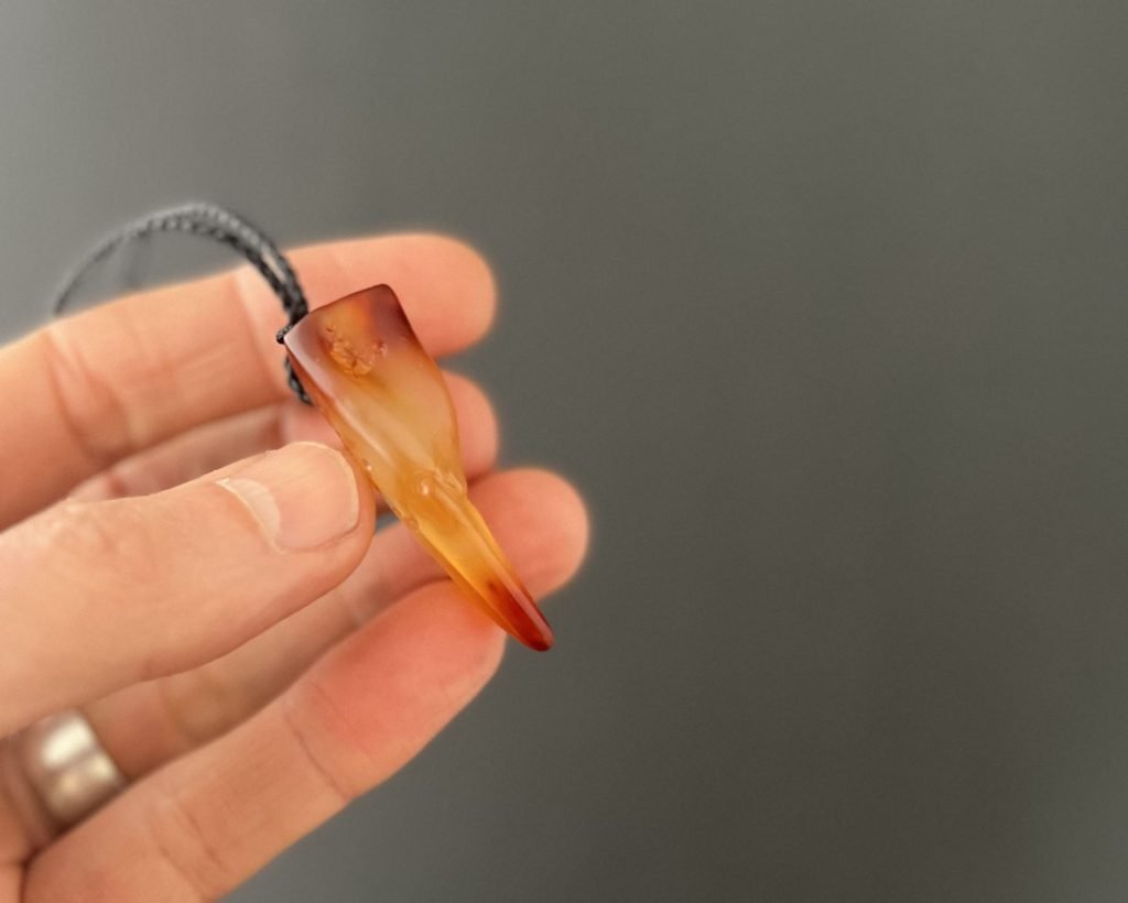 carnelian crab claw