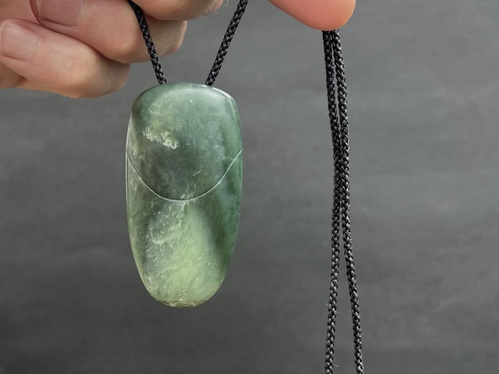 pounamu ruru