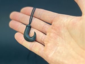 pounamu hook