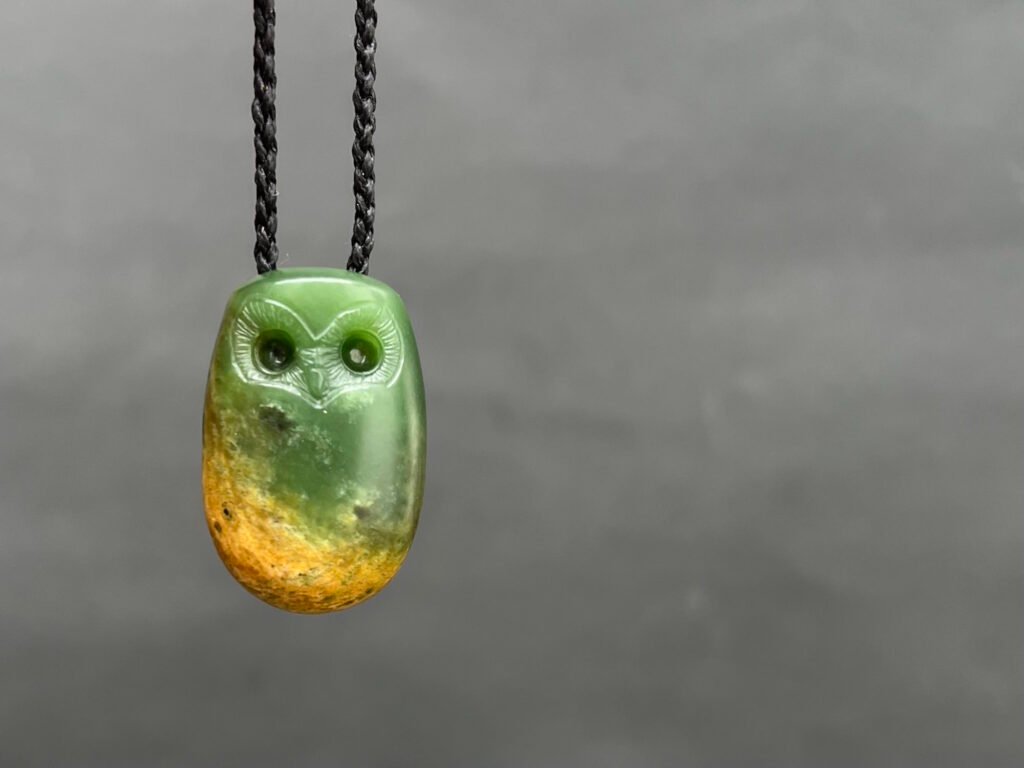 flower pounamu ruru